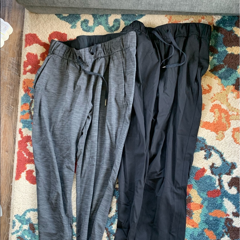 Lululemon on the fly pant, size 6